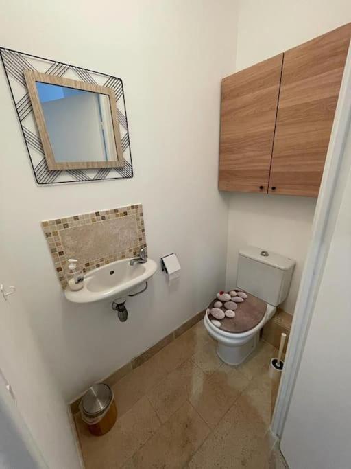 Appartement Bord De Mer Avec Garage Ментона Экстерьер фото